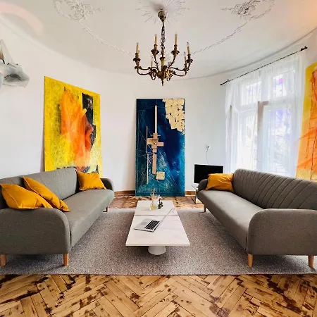 Sada Art Gallery
